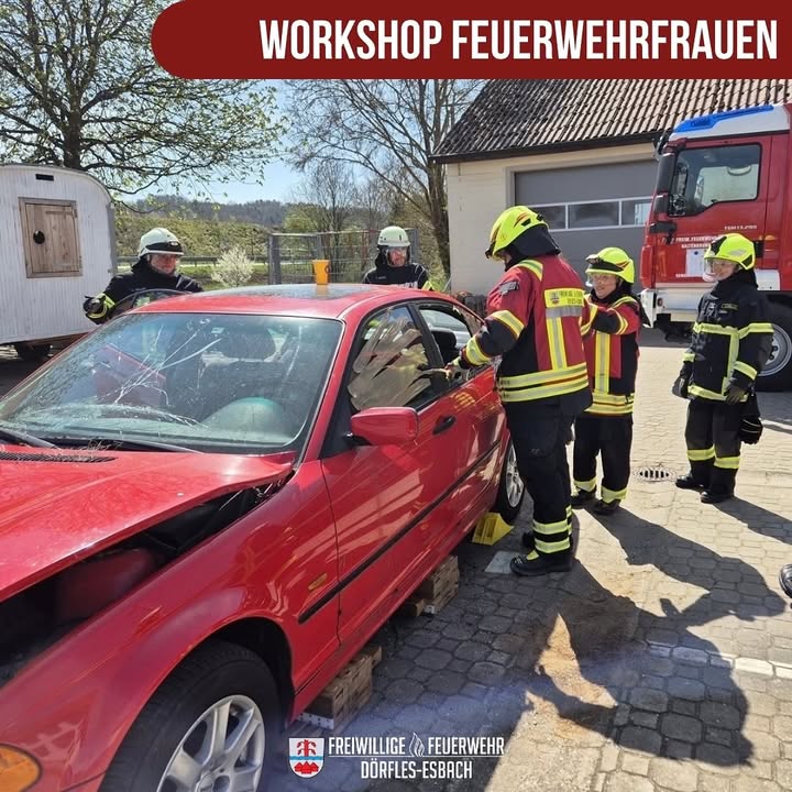 Am Wochenende waren unsere Feuerwehrfrauen wieder voll im Einsatz – dieses Mal nicht im Ernstfall, sondern auf einem Ausbildungslehrgang. 📚🔥